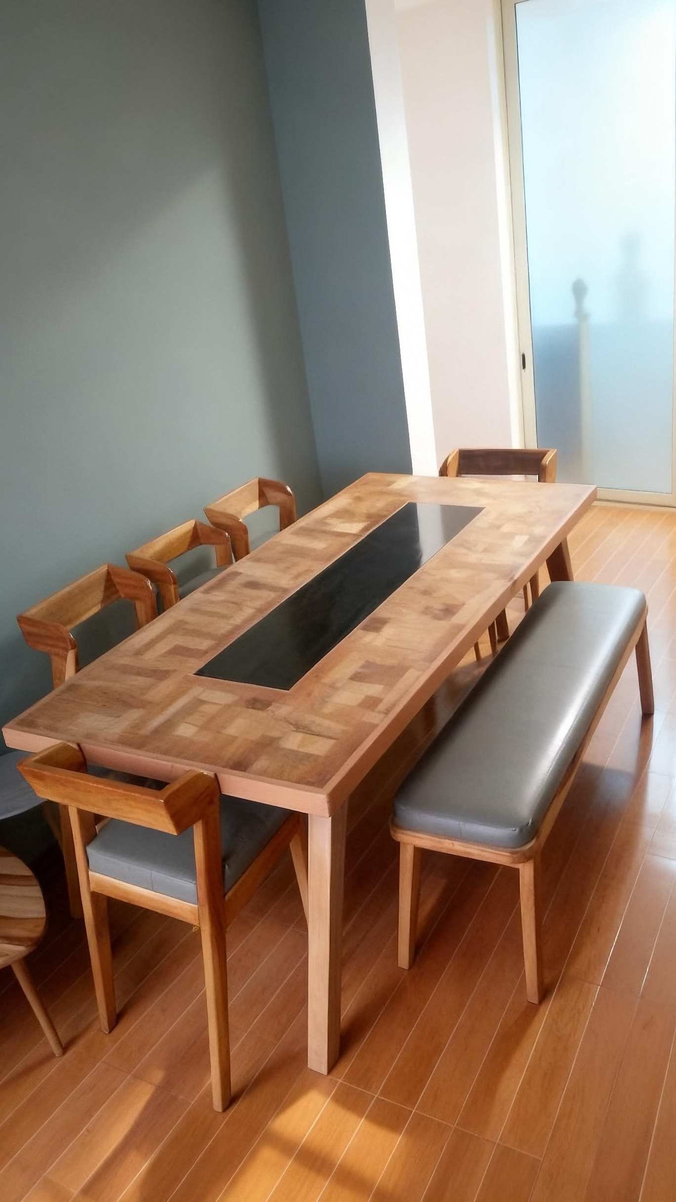 Dining 4
